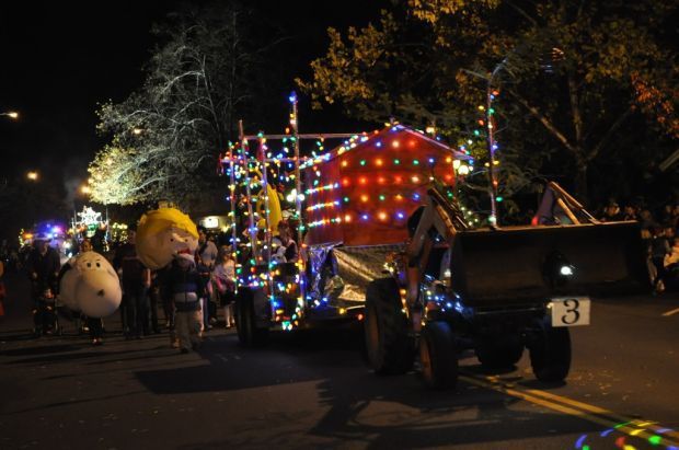 Calistoga Lighted Tractor Parade 2014